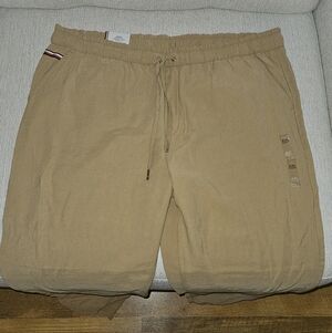 Tommy Hilfiger Tan Joggers